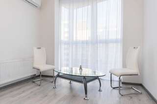 Апартаменты FlatRent Drahomanova 2a Киев Апартаменты с 2 спальнями-13