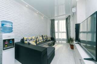 Апартаменты FlatRent Drahomanova 2a Киев Апартаменты Делюкс-3