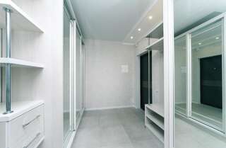 Апартаменты FlatRent Drahomanova 2a Киев Апартаменты Делюкс-8