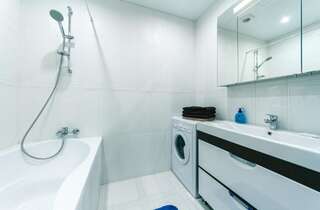Апартаменты FlatRent Drahomanova 2a Киев Апартаменты с 2 спальнями-9