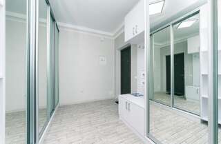 Апартаменты FlatRent Drahomanova 2a Киев Улучшенные апартаменты-10