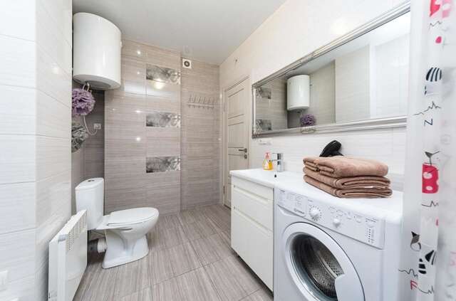 Апартаменты FlatRent Drahomanova 2a Киев-19