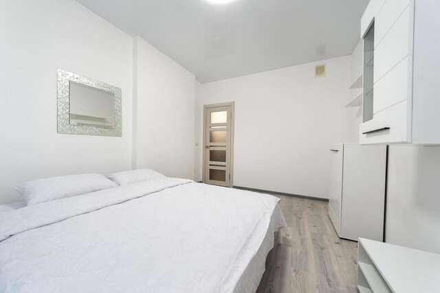 Апартаменты FlatRent Drahomanova 2a Киев-8